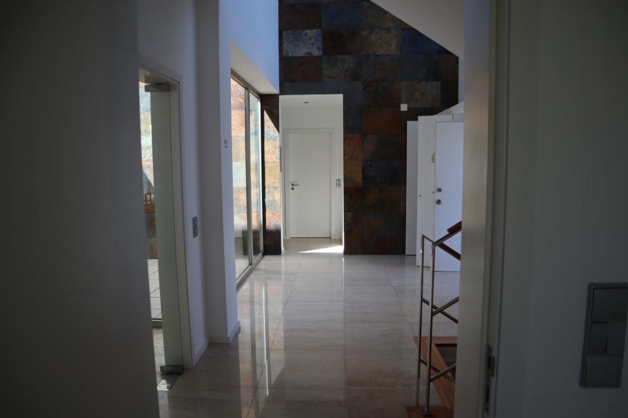 Villa Dos Salgados, 5Bdr, Beach Front, Near Salgados Golf Club Guia  Ngoại thất bức ảnh
